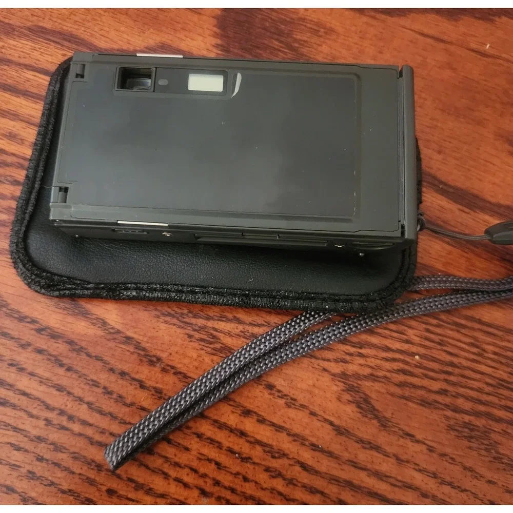 Toshiba Allegretto 2 PDR-2 CMOS Digital Still Camera |‎ Untested With Case